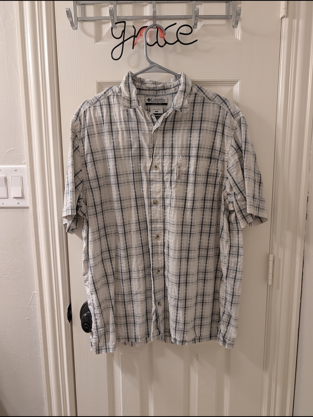 Columbia Men's Plaid Short Sleeve Button-Up Shirt